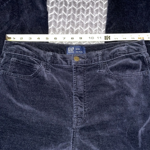 GAP ‘70’s Flare Black Crushed Velvet/Velour Pants.  Size 12/31. - Picture 9 of 11